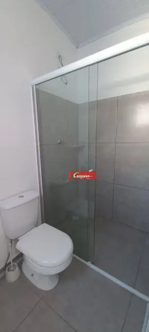 Casa com 1 quarto para alugar, 50m2 em Jardim Terezópolis, Guarulhos - SP - imagem 5 Foto 5 de Casa com 1 quarto para alugar, 50m2 em Jardim Terezópolis, Guarulhos - SP