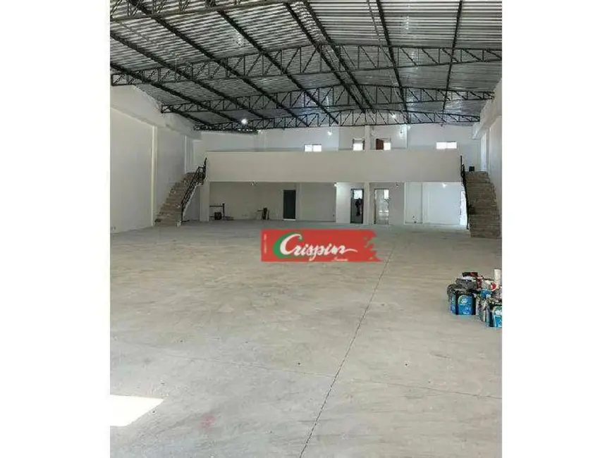 Foto 2 de Armazém / Galpão à venda, 600m2 em Vila Galvão, Guarulhos - SP