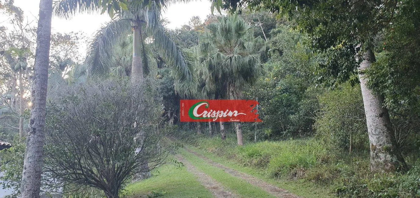 Chácara com 3 quartos à venda, 7000m2 em São Bento, Aruja - SP - imagem 4 Foto 4 de Chácara com 3 quartos à venda, 7000m2 em São Bento, Aruja - SP