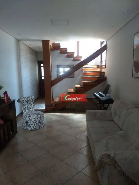 Foto 1 de Sobrado com 3 quartos à venda, 125m2 em Vila Silveira, Guarulhos - SP