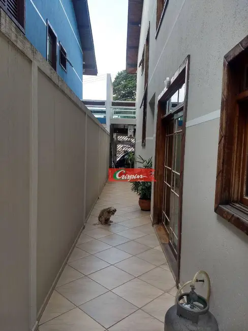 Sobrado com 3 quartos à venda, 125m2 em Vila Silveira, Guarulhos - SP - imagem 6 Foto 6 de Sobrado com 3 quartos à venda, 125m2 em Vila Silveira, Guarulhos - SP