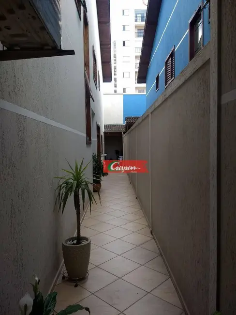 Sobrado com 3 quartos à venda, 125m2 em Vila Silveira, Guarulhos - SP - imagem 3 Foto 3 de Sobrado com 3 quartos à venda, 125m2 em Vila Silveira, Guarulhos - SP