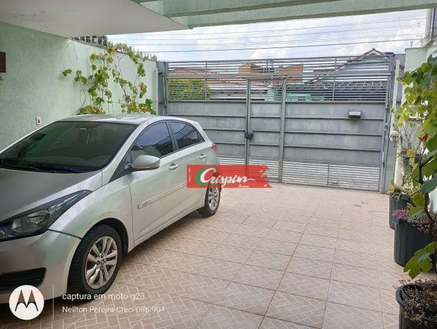 Sobrado com 3 quartos à venda, 184m2 em Jardim Vila Galvão, Guarulhos - SP - imagem 4 Foto 4 de Sobrado com 3 quartos à venda, 184m2 em Jardim Vila Galvão, Guarulhos - SP