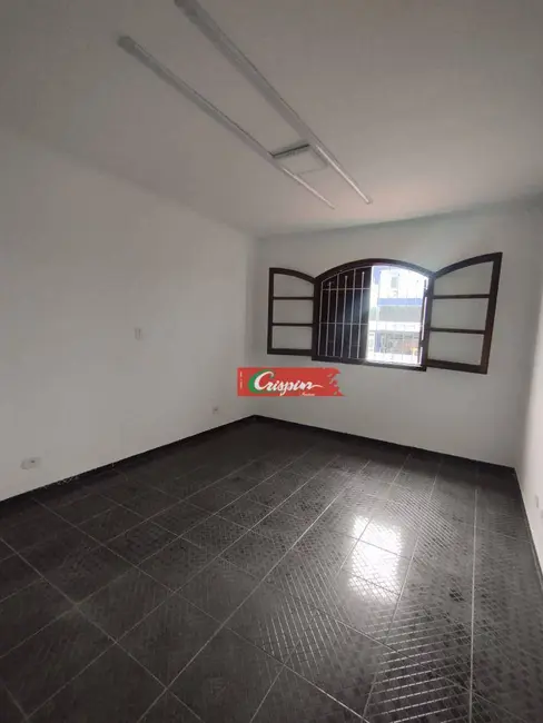 Sobrado com 3 quartos para alugar, 180m2 em Parque Renato Maia, Guarulhos - SP - imagem 9 Foto 9 de Sobrado com 3 quartos para alugar, 180m2 em Parque Renato Maia, Guarulhos - SP