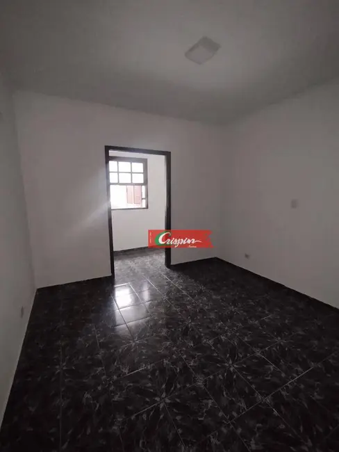 Sobrado com 3 quartos para alugar, 180m2 em Parque Renato Maia, Guarulhos - SP - imagem 4 Foto 4 de Sobrado com 3 quartos para alugar, 180m2 em Parque Renato Maia, Guarulhos - SP