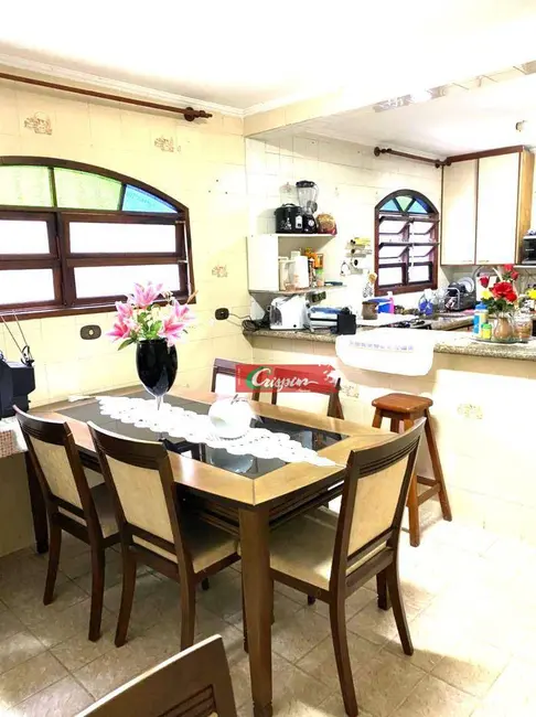 Foto 6 de Sobrado com 3 quartos à venda, 170m2 em Jardim Santa Mena, Guarulhos - SP