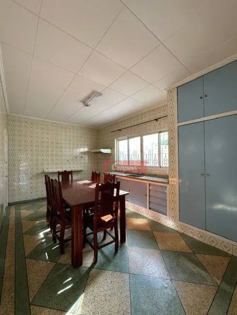 Casa com 2 quartos à venda, 250m2 em Jardim Maia, Guarulhos - SP - imagem 6 Foto 6 de Casa com 2 quartos à venda, 250m2 em Jardim Maia, Guarulhos - SP