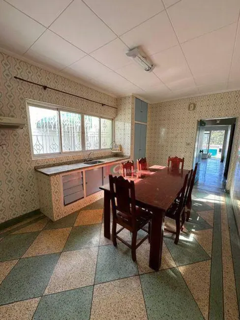 Casa com 2 quartos à venda, 250m2 em Jardim Maia, Guarulhos - SP - imagem 8 Foto 8 de Casa com 2 quartos à venda, 250m2 em Jardim Maia, Guarulhos - SP