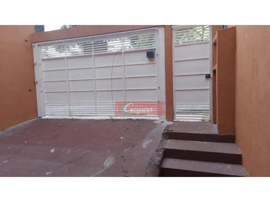 Sobrado com 2 quartos à venda, 125m2 em Vila Capitão Rabelo, Guarulhos - SP - imagem 3 Foto 3 de Sobrado com 2 quartos à venda, 125m2 em Vila Capitão Rabelo, Guarulhos - SP