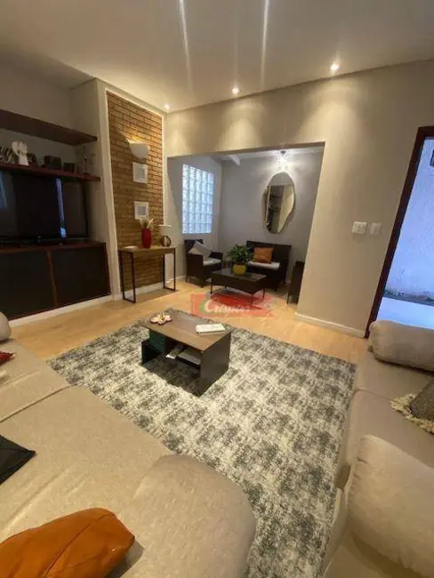 Foto 2 de Casa com 2 quartos à venda, 119m2 em Vila Galvão, Guarulhos - SP