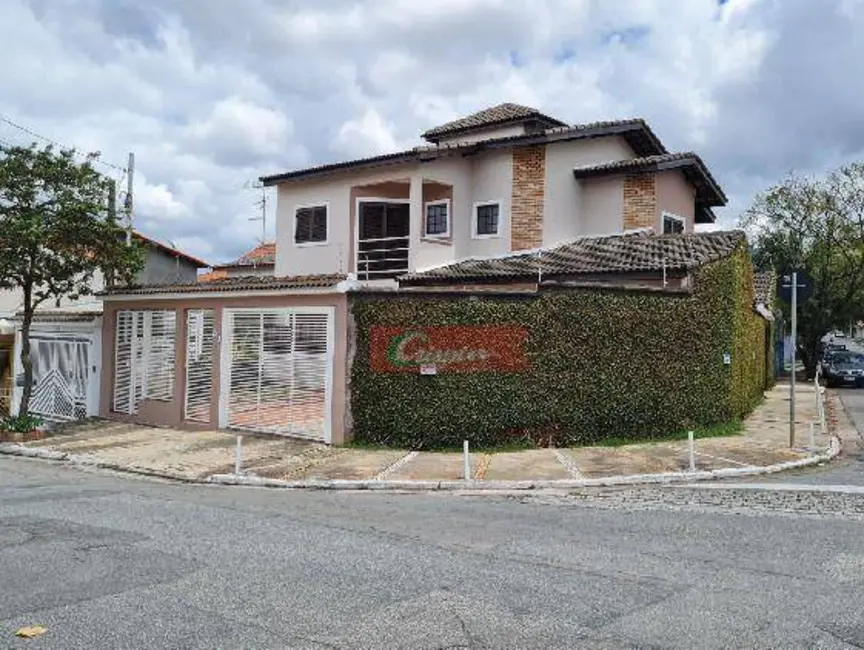 Foto 3 de Sobrado com 3 quartos à venda, 251m2 em Jardim Santa Clara, Guarulhos - SP