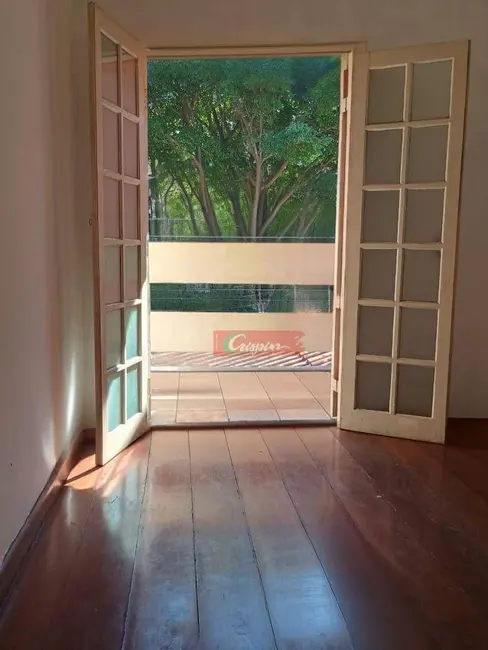 Sobrado com 3 quartos à venda, 150m2 em Parque Continental I, Guarulhos - SP - imagem 7 Foto 7 de Sobrado com 3 quartos à venda, 150m2 em Parque Continental I, Guarulhos - SP