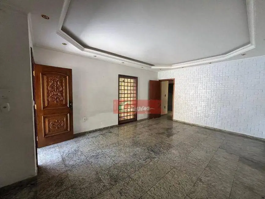 Foto 1 de Sobrado com 6 quartos à venda, 370m2 em Vila Rosália, Guarulhos - SP