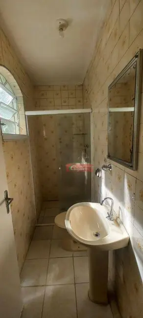 Casa com 1 quarto para alugar, 50m2 em Jardim Vila Galvão, Guarulhos - SP - imagem 7 Foto 7 de Casa com 1 quarto para alugar, 50m2 em Jardim Vila Galvão, Guarulhos - SP