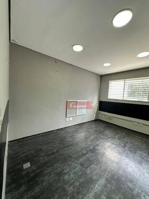 Foto 9 de Casa para alugar, 140m2 em Jardim Guarulhos, Guarulhos - SP