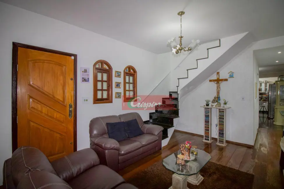 Sobrado com 4 quartos à venda, 280m2 em Vila Clotilde, Guarulhos - SP - imagem 5 Foto 5 de Sobrado com 4 quartos à venda, 280m2 em Vila Clotilde, Guarulhos - SP