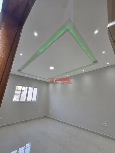 Sobrado com 3 quartos à venda, 125m2 em Centro, Aruja - SP - imagem 4 Foto 4 de Sobrado com 3 quartos à venda, 125m2 em Centro, Aruja - SP