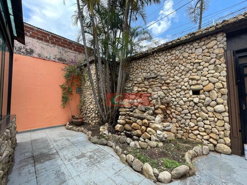 Foto 3 de Casa com 5 quartos à venda, 200m2 em Guarulhos - SP