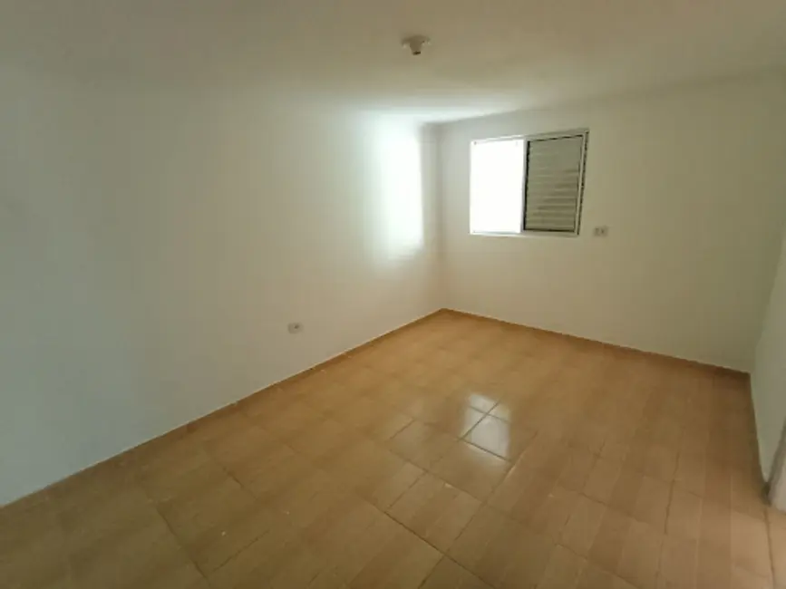 Casa com 1 quarto para alugar, 35m2 em Jardim Vila Galvão, Guarulhos - SP - imagem 4 Foto 4 de Casa com 1 quarto para alugar, 35m2 em Jardim Vila Galvão, Guarulhos - SP