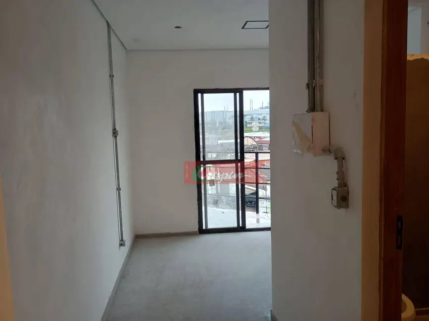 Kitnet com 1 quarto para alugar, 25m2 em Vila Antonieta, Guarulhos - SP - imagem 8 Foto 8 de Kitnet com 1 quarto para alugar, 25m2 em Vila Antonieta, Guarulhos - SP
