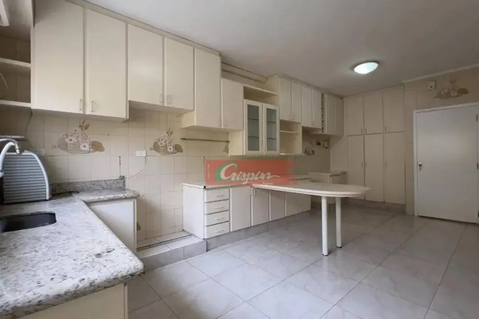 Casa com 4 quartos à venda e para alugar, 255m2 em Jardim Tranqüilidade, Guarulhos - SP - imagem 8 Foto 8 de Casa com 4 quartos à venda e para alugar, 255m2 em Jardim Tranqüilidade, Guarulhos - SP