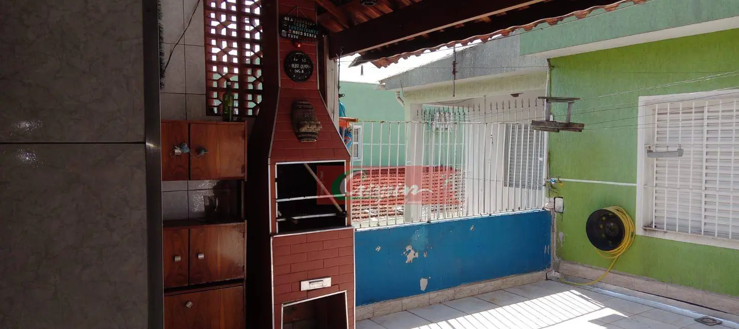 Foto 1 de Sobrado com 2 quartos para alugar, 125m2 em Jardim Vila Galvão, Guarulhos - SP