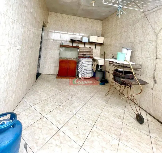 Casa com 2 quartos à venda, 125m2 em Vila Itapoan, Guarulhos - SP - imagem 3 Foto 3 de Casa com 2 quartos à venda, 125m2 em Vila Itapoan, Guarulhos - SP