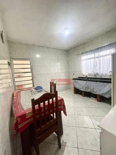 Casa com 2 quartos à venda, 125m2 em Vila Itapoan, Guarulhos - SP - imagem 5 Foto 5 de Casa com 2 quartos à venda, 125m2 em Vila Itapoan, Guarulhos - SP