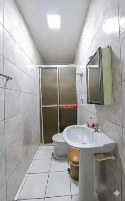 Sobrado com 4 quartos à venda, 203m2 em Jardim Vila Galvão, Guarulhos - SP - imagem 9 Foto 9 de Sobrado com 4 quartos à venda, 203m2 em Jardim Vila Galvão, Guarulhos - SP