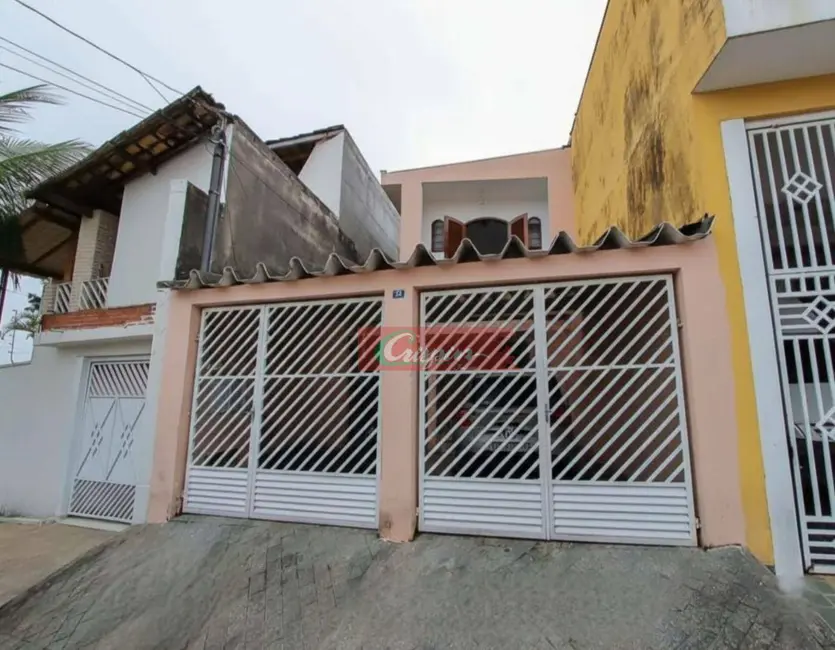 Sobrado com 4 quartos à venda, 203m2 em Jardim Vila Galvão, Guarulhos - SP - imagem 4 Foto 4 de Sobrado com 4 quartos à venda, 203m2 em Jardim Vila Galvão, Guarulhos - SP