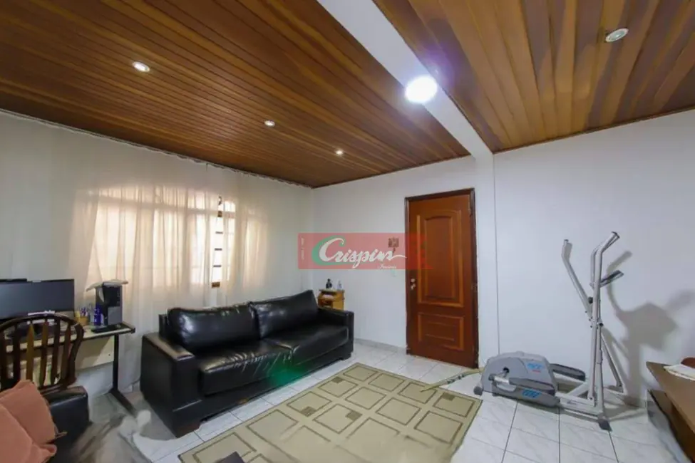 Sobrado com 4 quartos à venda, 203m2 em Jardim Vila Galvão, Guarulhos - SP - imagem 3 Foto 3 de Sobrado com 4 quartos à venda, 203m2 em Jardim Vila Galvão, Guarulhos - SP