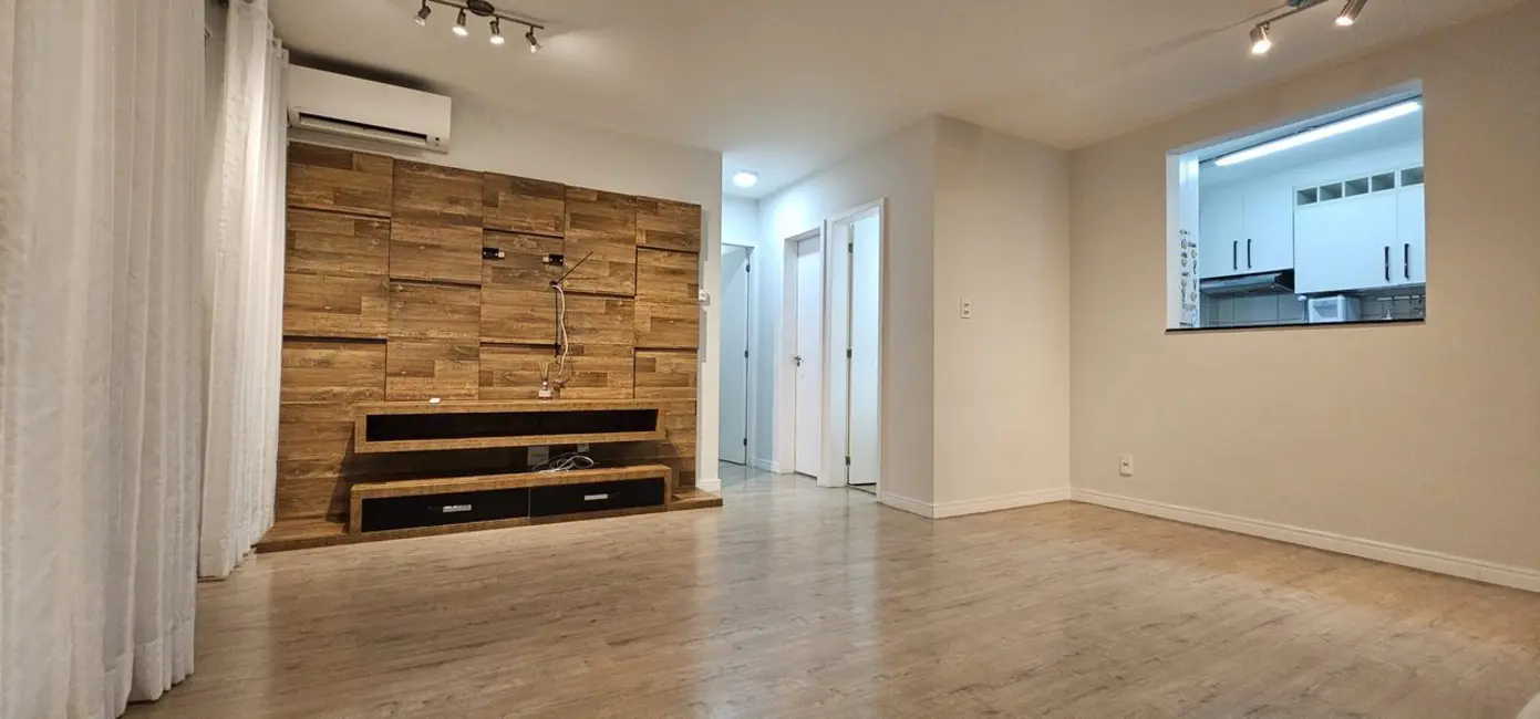 Foto 5 de Apartamento com 2 quartos para alugar, 82m2 em Jardim Zaira, Guarulhos - SP