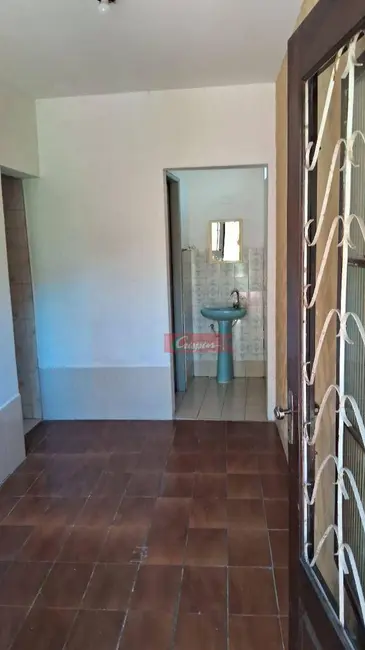 Foto 8 de Casa com 1 quarto para alugar, 210m2 em Vila Nilo, São Paulo - SP