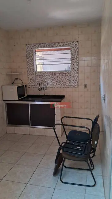 Foto 7 de Casa com 1 quarto para alugar, 210m2 em Vila Nilo, São Paulo - SP
