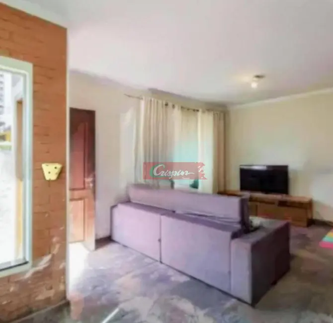 Foto 4 de Sobrado com 3 quartos à venda, 200m2 em Jardim Munhoz, Guarulhos - SP