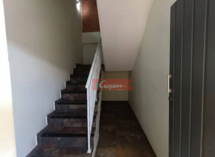 Foto 3 de Sobrado com 3 quartos à venda, 200m2 em Jardim Munhoz, Guarulhos - SP