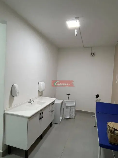 Sobrado com 8 quartos à venda e para alugar, 440m2 em Jardim Presidente Dutra, Guarulhos - SP - imagem 4 Foto 4 de Sobrado com 8 quartos à venda e para alugar, 440m2 em Jardim Presidente Dutra, Guarulhos - SP