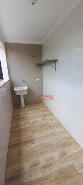 Foto 1 de Casa com 2 quartos para alugar, 64m2 em Parque Flamengo, Guarulhos - SP