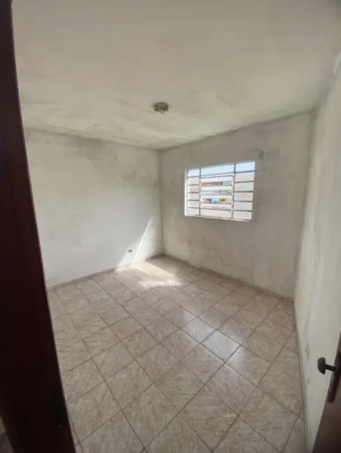 Sobrado com 2 quartos para alugar, 53m2 em Parque Santo Antônio, Guarulhos - SP - imagem 7 Foto 7 de Sobrado com 2 quartos para alugar, 53m2 em Parque Santo Antônio, Guarulhos - SP