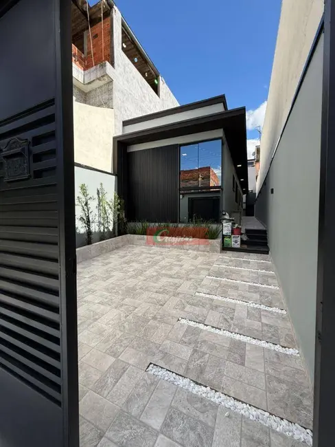 Foto 3 de Casa com 3 quartos à venda, 125m2 em Jardim Zélia, Itaquaquecetuba - SP