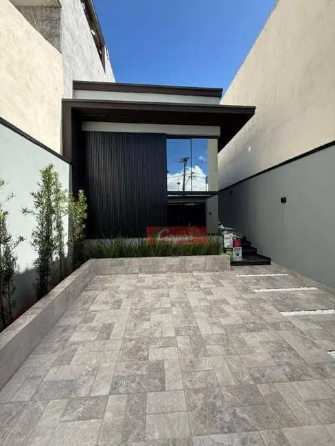 Foto 1 de Casa com 3 quartos à venda, 125m2 em Jardim Zélia, Itaquaquecetuba - SP