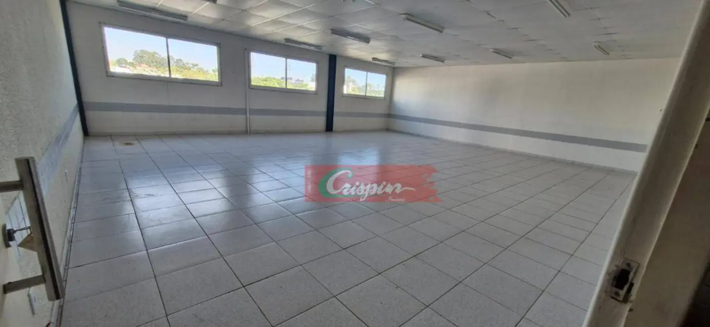 Foto 3 de Armazém / Galpão à venda e para alugar, 45000m2 em Parque Maria Helena, Guarulhos - SP