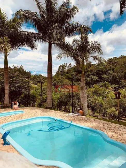 Foto 5 de Chácara com 2 quartos à venda, 3000m2 em Guararema - SP