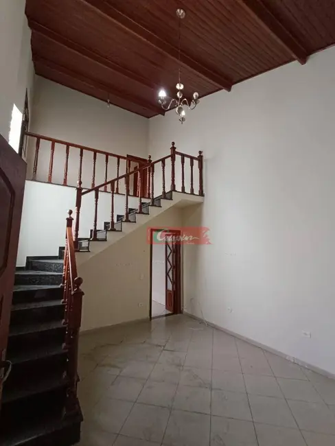 Foto 9 de Sobrado com 4 quartos à venda, 200m2 em Vila Rio de Janeiro, Guarulhos - SP