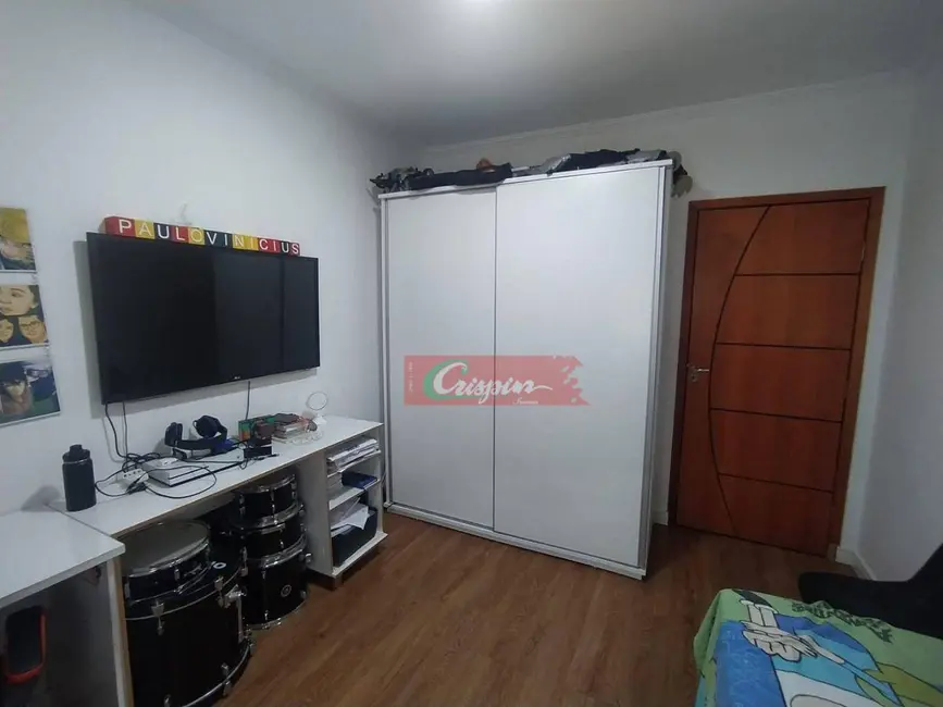 Foto 9 de Sobrado com 3 quartos para alugar, 120m2 em Parque Santo Antônio, Guarulhos - SP