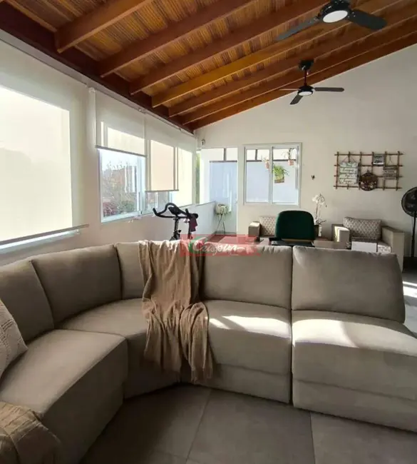 Foto 2 de Sobrado com 3 quartos à venda, 250m2 em Jardim Pinhal, Guarulhos - SP