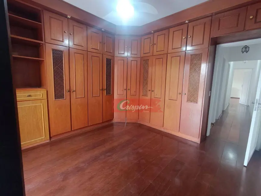 Foto 6 de Sobrado com 4 quartos à venda, 180m2 em Vila Adelaide Perella, Guarulhos - SP