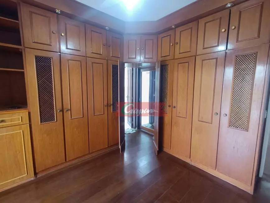 Foto 7 de Sobrado com 4 quartos à venda, 180m2 em Vila Adelaide Perella, Guarulhos - SP