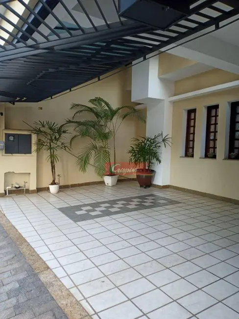 Foto 5 de Sobrado com 3 quartos à venda, 256m2 em Vila Augusta, Guarulhos - SP