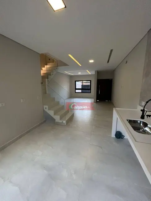 Sobrado com 3 quartos à venda, 125m2 em Vila Carmela II, Guarulhos - SP - imagem 9 Foto 9 de Sobrado com 3 quartos à venda, 125m2 em Vila Carmela II, Guarulhos - SP